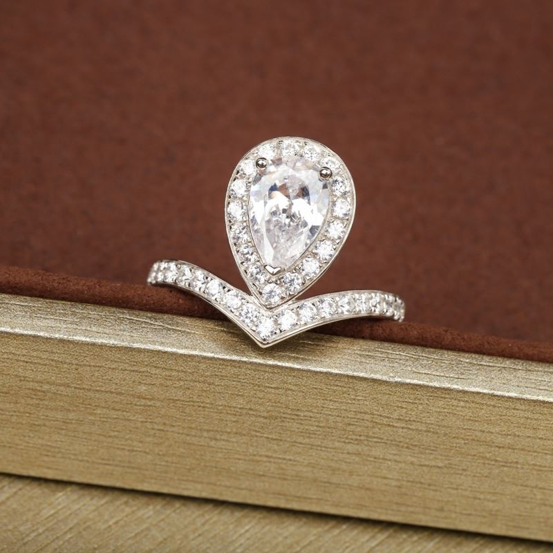 CHAUMET